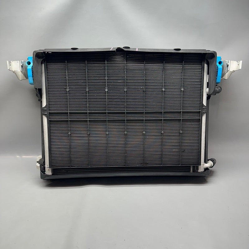 BMW 850 M8 RADIATOR 2017 2018 2019 OEM 7953398