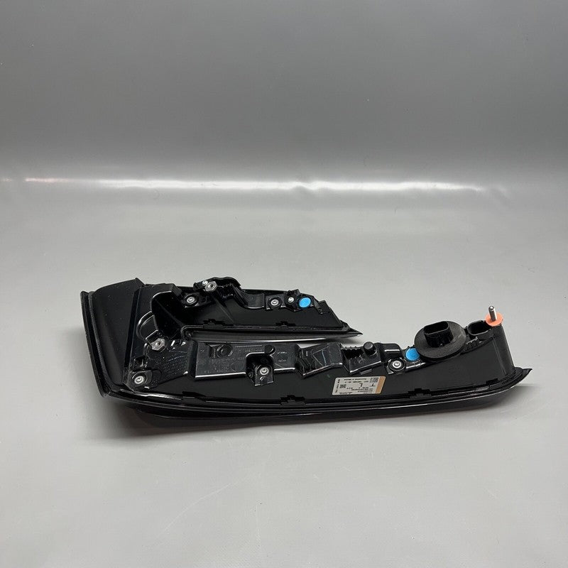 1691498-00-F TESLA MODEL 3 TAIL LIGHT LEFT DRIVER 2024 OEM 1691498-00-F