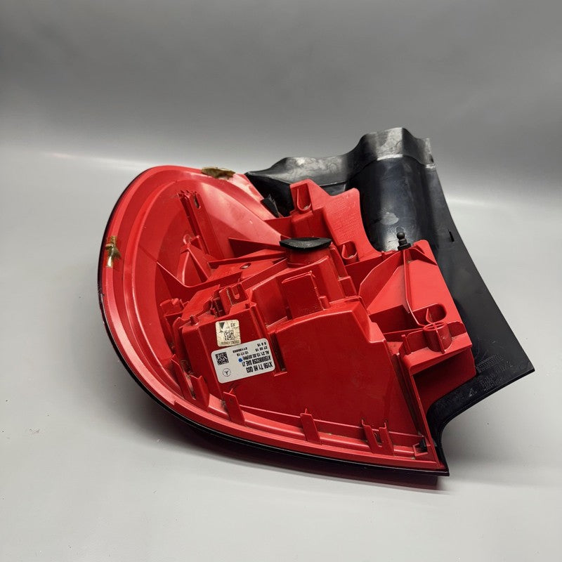 MERCEDES BENZ GLA250 TAIL LIGHT RIGHT PASSENGER 2015-2017 2018 2019 20