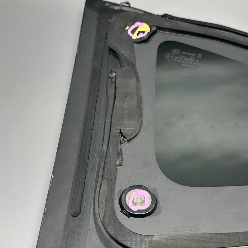 1495740-00-E TESLA MODEL Y QUARTER GLASS LEFT REAR 2020 2021 2022 2023 OEM 1495740-00-E