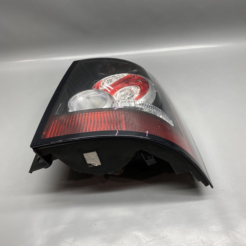 A056008 RANGE ROVER SPORT TAIL LIGHT RIGHT PASSENGER SIDE A056008 2010 2011 OEM