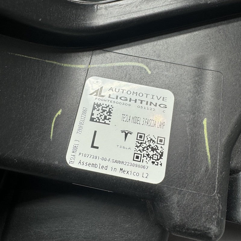 1077391-00-F TESLA MODEL 3 FOG LIGHT LEFT DRIVER 2017 18 19 20 21 22 2023 OEM 1077391-00-F