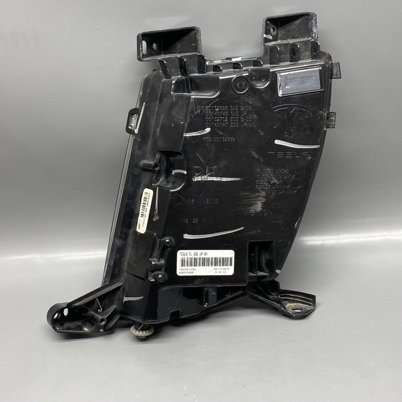 6005914-00-F TESLA MODEL S FOG LIGHT RIGHT PASSENGER 2016 2017 2018 19 2020 OEM 6005914-00-F