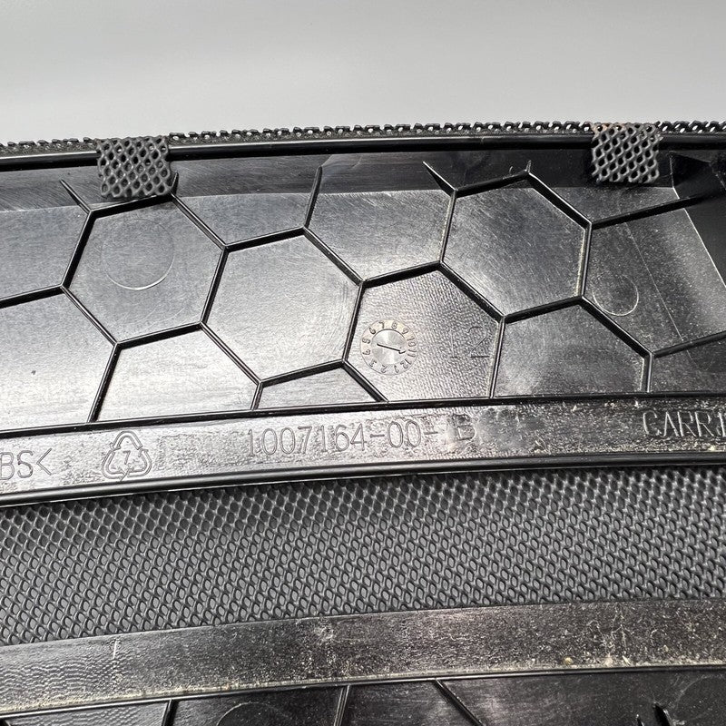 1007164-00-B TESLA MODEL S AIR DUCT GRILLE MESH 2016 2017 2018 2019 2020 OEM 1007164-00-B