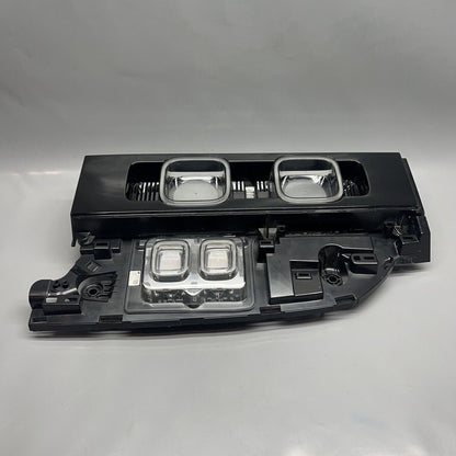 L8B3-13404-DD LAND ROVER DEFENDER TAIL LIGHT RIGHT PASSENGER 2020 2021 2022 OEM L8B3-13404-DD