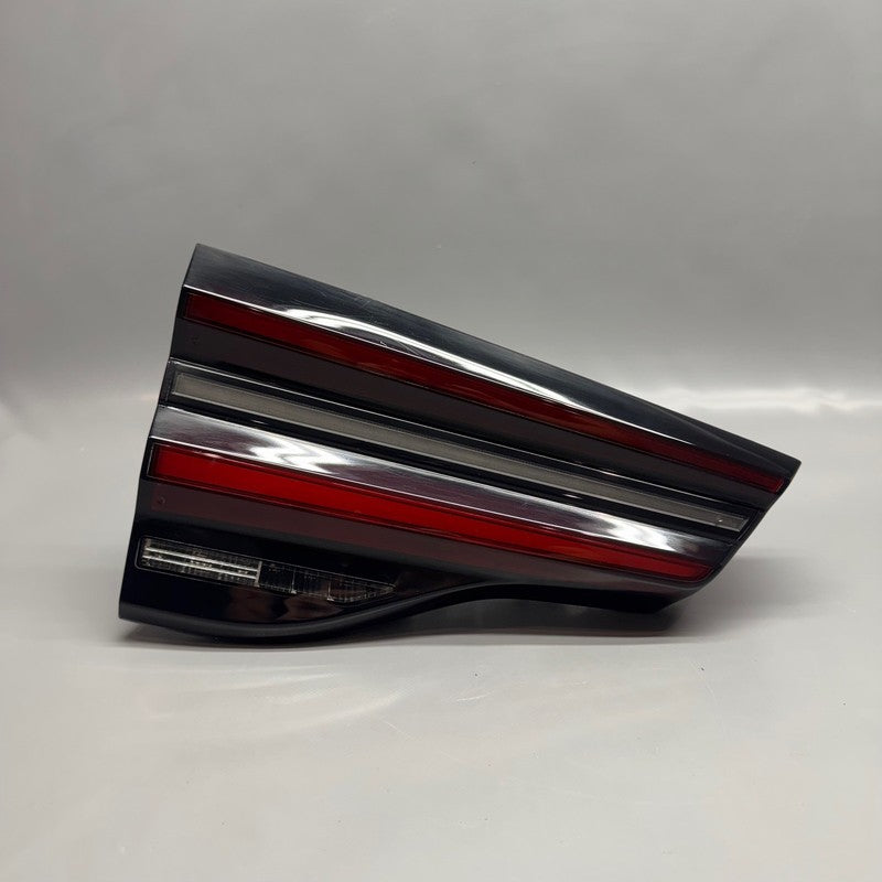 BMW X3 TAIL LIGHT LEFT DRIVER 2022 2023 LED OEM 3946305509