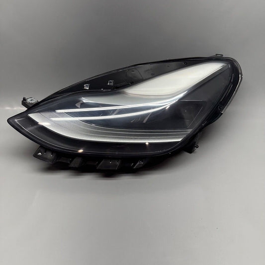 1514952-00-D TESLA MODEL 3 HEADLIGHT LEFT DRIVER LED 2021 2022 2023 OEM 1514952-00-D