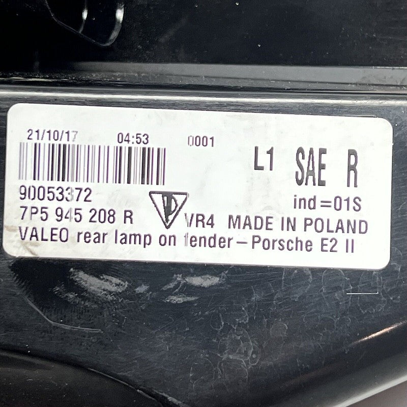 7P5945208R PORSCHE CAYENNE TAIL LIGHT RIGHT PASSENGER 2015 2016 2017 LED OEM 7P5945208R