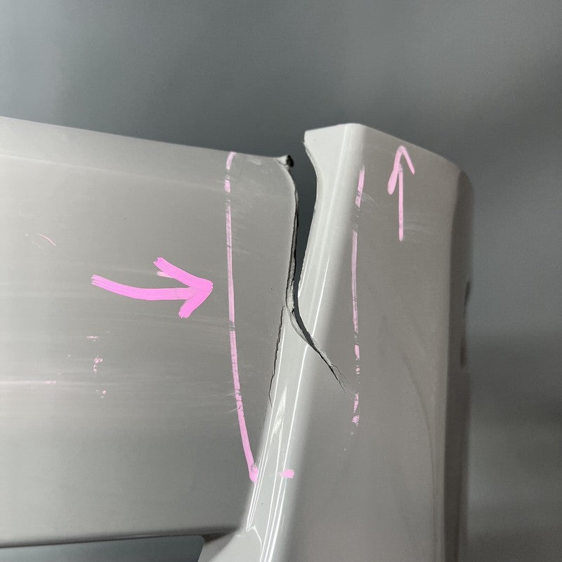 9464600-06 ROLLS ROYCE CULLINAN FRONT BUMPER 2019 2020 2021 2022 OEM 9464600-06 DAMAGED