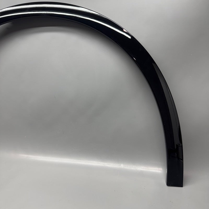 JAGUAR F-PACE WHEEL OPENING MOLDING RIGHT PASSENGER 2022 2023 T4A46673