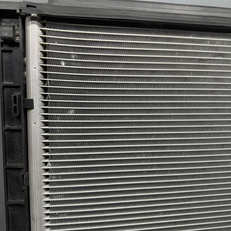 MERCEDES BENZ GL450 GL550 RADIATOR 2013 2014-2016 2017 2018 2019 OEM A
