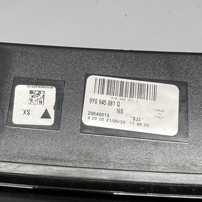 9Y0945081Q PORSCHE CAYENNE TAIL LIGHT CENTER TRUNK 2019 2020 2021 LED OEM 9Y0945081Q