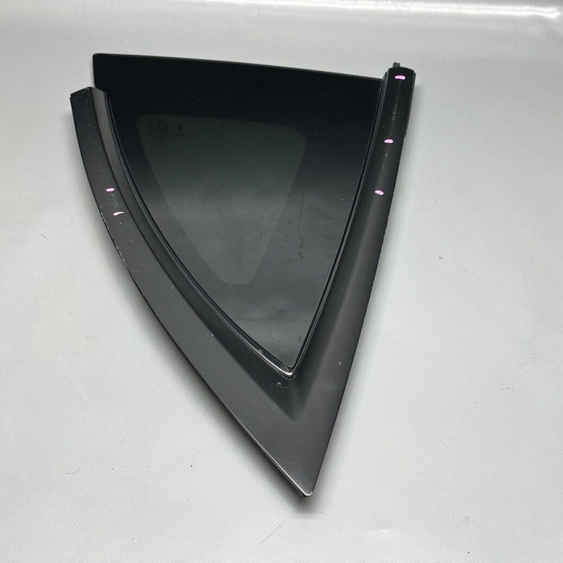 1495744-00 TESLA MODEL Y QUARTER GLASS LEFT DRIVER 2020 2021 2022 2023 OEM 1495744-00
