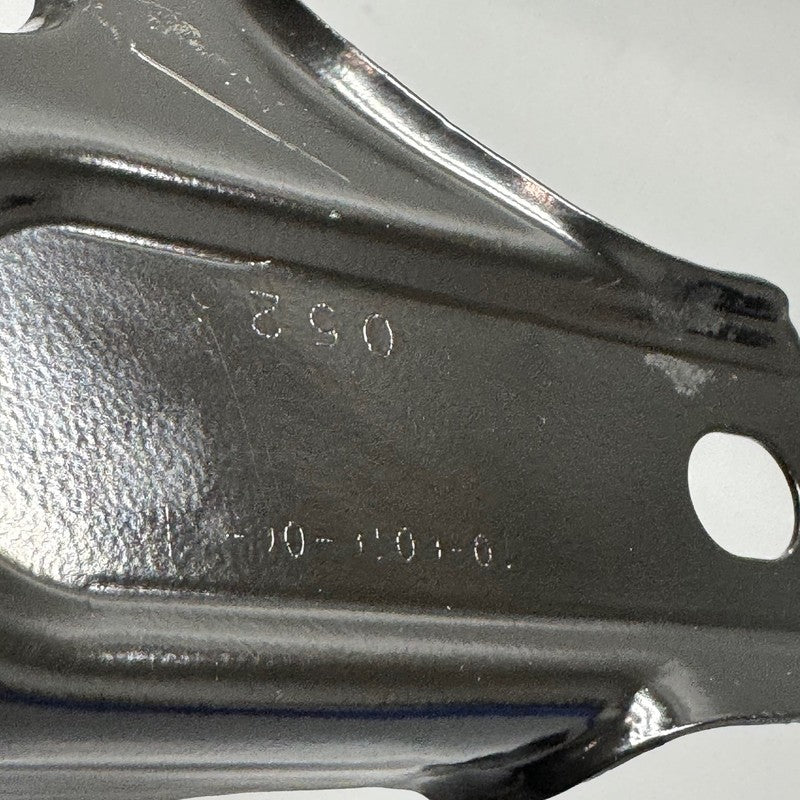 TESLA MODEL 3 FENDER SUPPORT BRACKET RIGHT 2017 2018 2019 2020 OEM 108