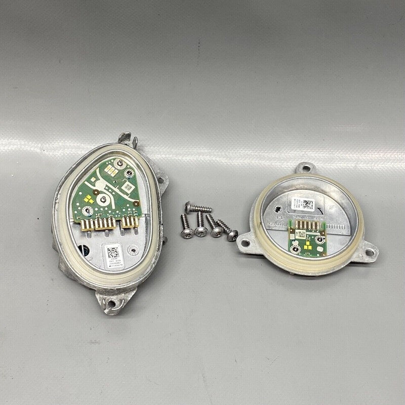 X7 BMW X7 HEADLIGHT LED MODULE TURN SIGNAL RIGHT 2019 2020 OEM 