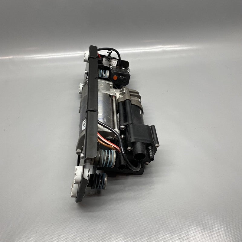 37206875176 BMW 750 AIR RIDE SUSPENSION COMPRESSOR PUMP 37206875176 2010 11 12 13 14 2015 