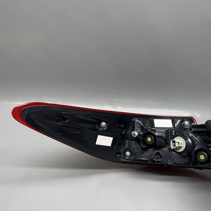 TOYOTA CAMRY TAIL LIGHT RIGHT PASSENGER 2025 2026 OEM