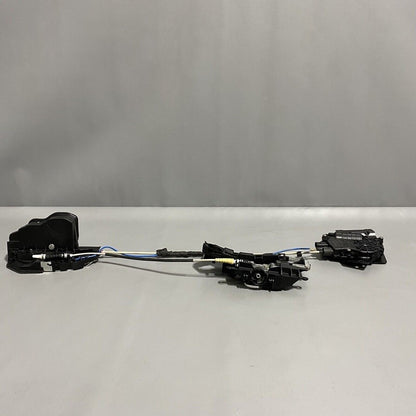 650 BMW 650 GRAN COUPE DOOR HANDLE WITH LOCK LATCH 640 F06 2011 2012 2013 2014 2015