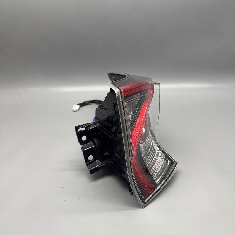 TOYOTA PRIUS TAIL LIGHT RIGHT PASSENGER 2016 2017 2018 OEM 81550-47291