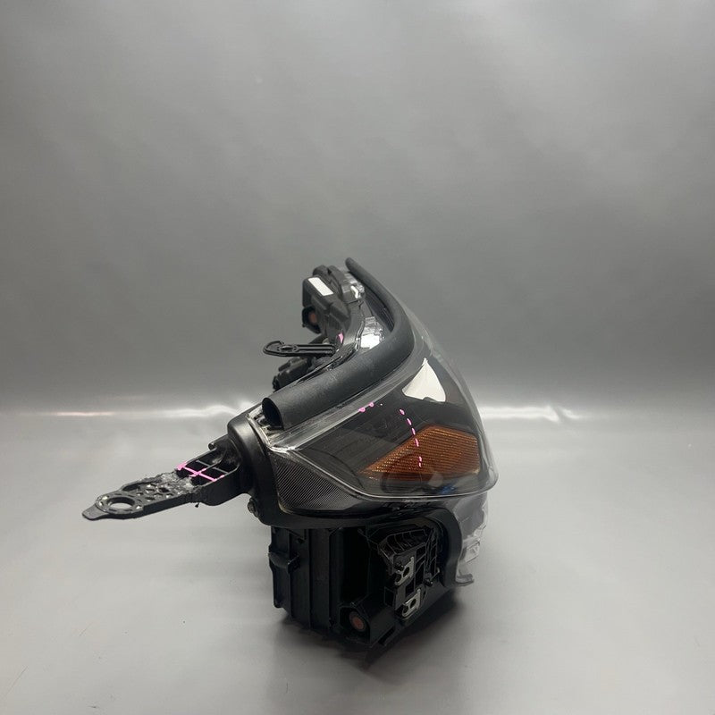 SUBARU FORESTER HEADLIGHT RIGHT PASSENGER 2025 LED 