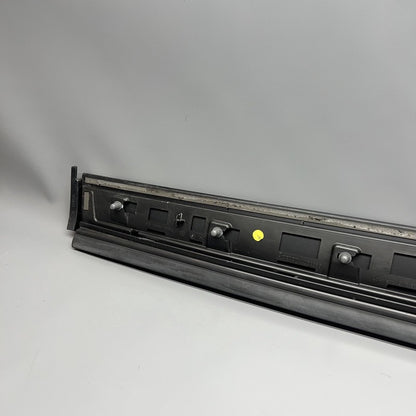 9Y0837096 PORSCHE CAYENNE DOOR MOLDING RIGHT FRONT 2019 2020 2021 2022 OEM 9Y0837096