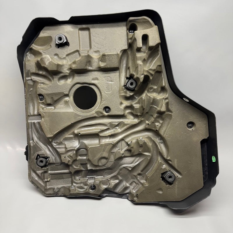 BMW 330I ENGINE COVER 2019 2020 2021 2022 2023 OEM 8676203