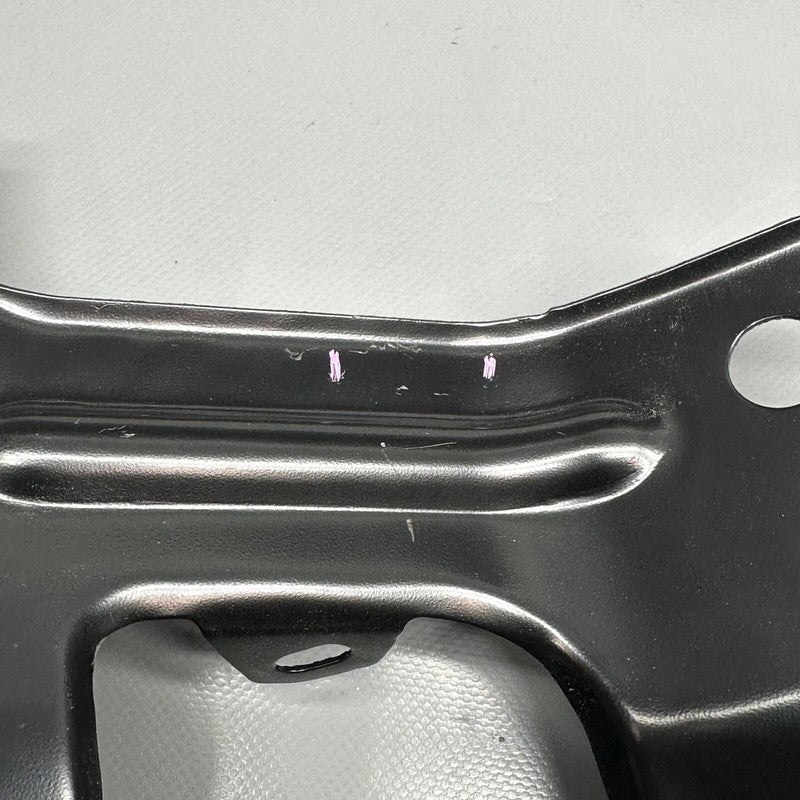 1487491-00-A TESLA MODEL Y FENDER SUPPORT BRACKET LEFT 2020 2021 2022 2023 OEM 1487491-00-A