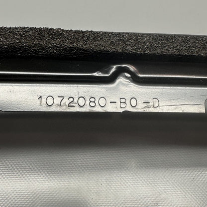 1072080-B0-D TESLA MODEL X DOOR SEAL BRACKET RIGHT REAR 2016 2017 18 19 2020 OEM 1072080-B0-D