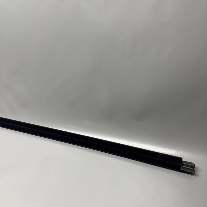 TESLA MODEL X DOOR MOLDING TRIM RIGHT FRONT 2016 2017 2018 2019 2020 O