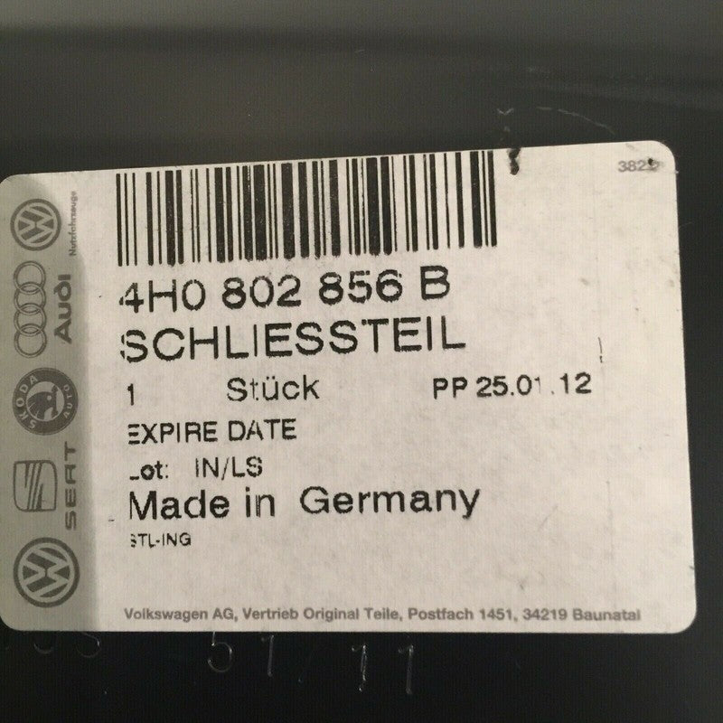 4H0802855B   /    4H0802856B AUDI A8 QUATTRO LEFT & RIGHT FLOOR RAILS REAR END PLATE 2011 2012 2013 2014 2015