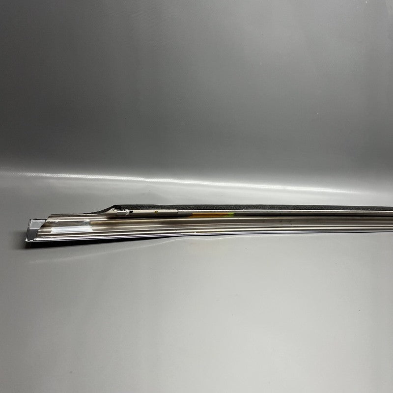 1032250-00-J TESLA MODEL X DOOR WINDOW MOLDING RIGHT REAR 2016 17 18 19 2020 OEM 1032250-00-J