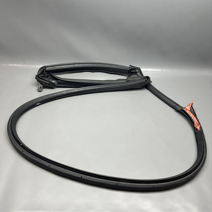 6009586-00-I TESLA MODEL S DOOR BODY SEAL RIGHT REAR 2012-2020 OEM 6009586-00-I