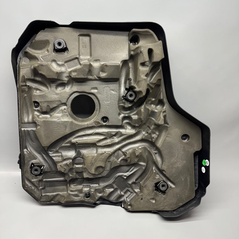BMW 330I ENGINE COVER 2019 2020 2021 2022 2023 OEM 8676203