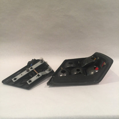 MERCEDES BENZ E320 TAIL LIGHT LEFT SIDE 1989 1990 1991 1992 1993 1994 1995 OEM