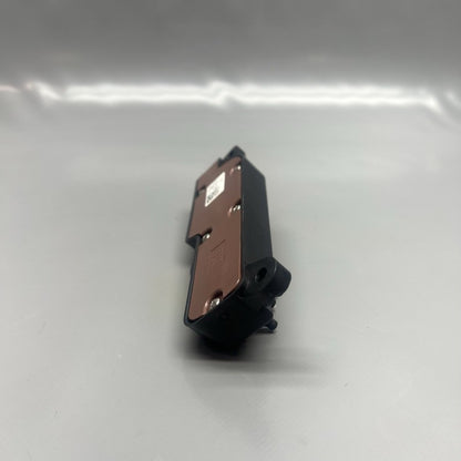 1786322-00-B TESLA MODEL Y SEAT SWITCH RIGHT FRONT 2025 1786322-00-B