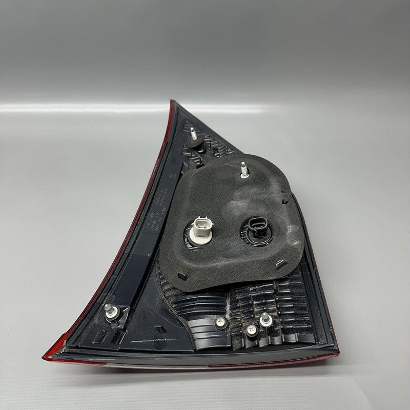 TOYOTA SIENNA TAIL LIGHT INNER GATE RIGHT 2015 2016 2017 2018 2019 OEM 
