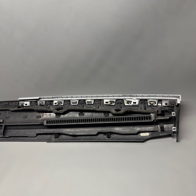 TESLA MODEL Y FRONT DASH PANEL TRIM OEM 1619564