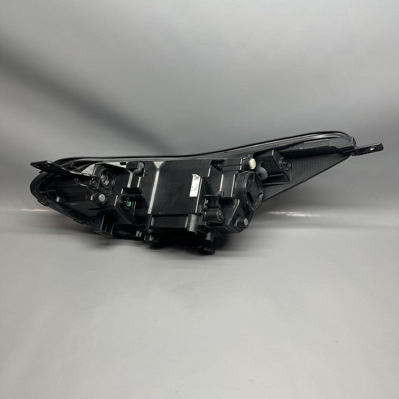 92101-D9 KIA SPORTAGE HEADLIGHT RIGHT PASSENGER 2017 2018 2019 HALOGEN LED OEM 92101-D9