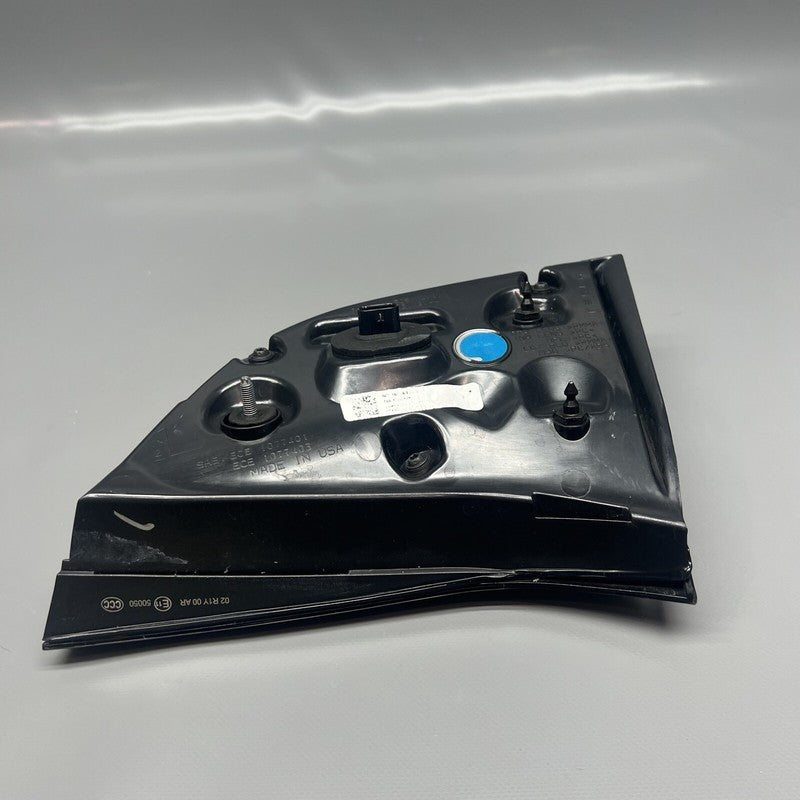 1077401-00-G TESLA MODEL Y,3 TAIL LIGHT TRUNK LEFT 2018 2019 2020 2021 2022 OEM 1077401-00-G