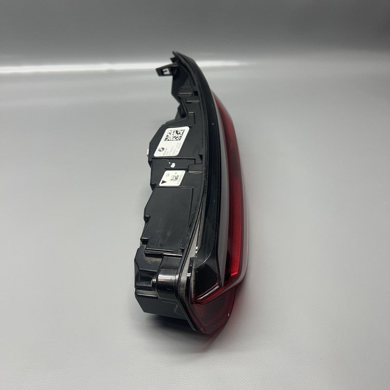 H8744578011 BMW 850 GRAN COUPE TAIL LIGHT RIGHT INNER 2020 2021 2022 2023 2024 2025 OEM
