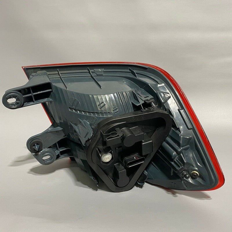 63217372786 BMW 328 TAIL LIGHT RIGHT PASSENGER F30 63217372786 2012 2013 2014 2015 LED