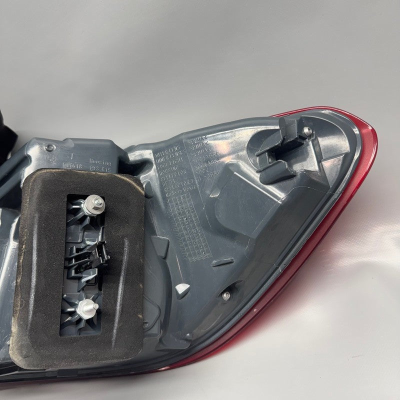 BMW X6 X6M TAIL LIGHT LEFT DRIVER 2015 2016 2017 2018 2019 OEM 7314861