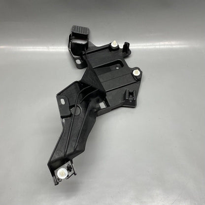 1516195-00-B TESLA MODEL Y C-PILLAR BRACKET LEFT 2020 2021 2022 2023 OEM 1516195-00-B