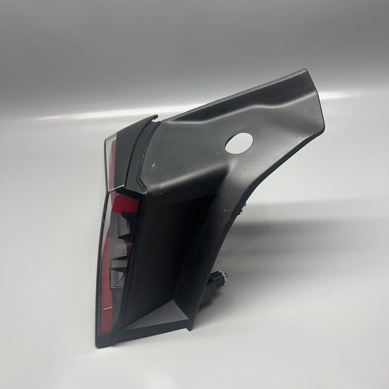 TESLA MODEL Y TAIL LIGHT LEFT DRIVER 2020 2021 2022 2023 OEM 1502086-0