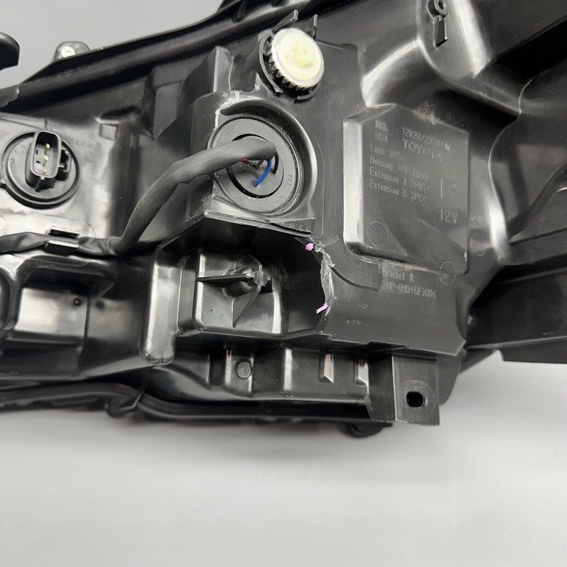 TOYOTA CAMRY HEADLIGHT RIGHT PASSENGER 2018 2019 2020 LED OEM