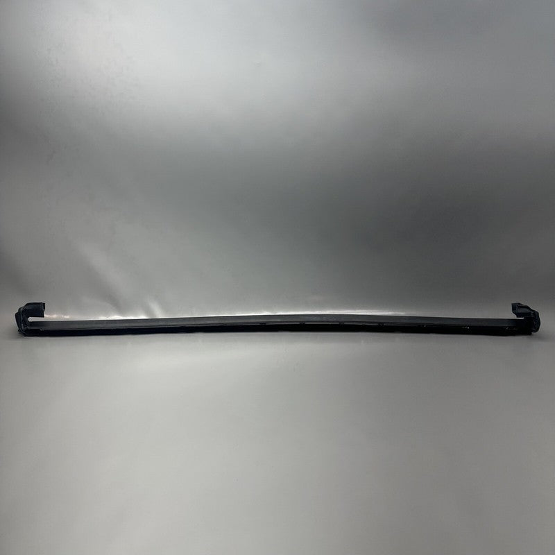 1072080-00-B TESLA MODEL X DOOR SEAL BRACKET RIGHT REAR 2016 2017 18 19 2020 OEM 1072080-00-B
