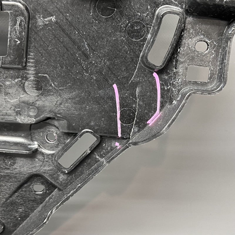 4KE807233B AUDI E-TRON GRILLE SUPPORT 2019 2020 2021 2022 2023 OEM 4KE807233B