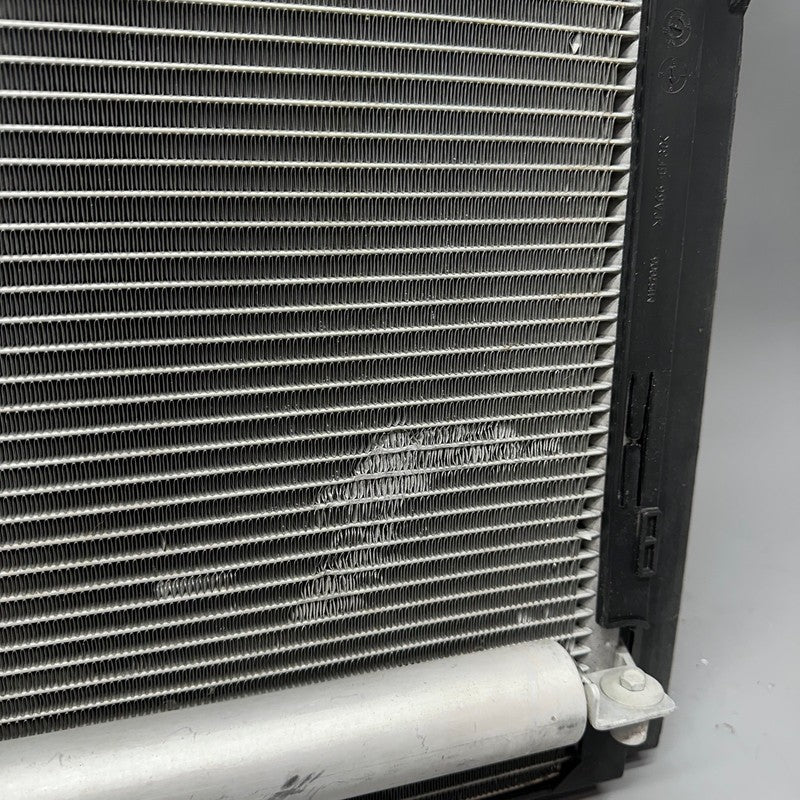 A0999064000 MERCEDES BENZ GL450 GL550 COOLING RADIATOR 2013-2015 2016 2017 2018 2019 OEM