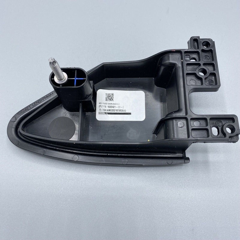 1518783-00-A TESLA MODEL S CHARGE DOOR REFLECTOR LIGHT RIGHT 2016 2017 2018 2019 2020 OEM