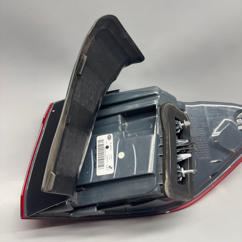 BMW X6 X6M TAIL LIGHT LEFT DRIVER 2015 2016 2017 2018 2019 OEM 7314861